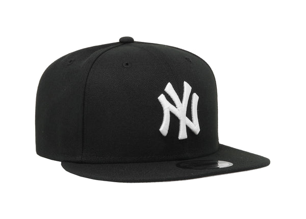 New Era 9Fifty Men's New York Yankees Basic Black SnapBack Cap