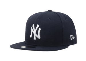 New Era 9Fifty Men's New York Yankees Basic Navy SnapBack Cap