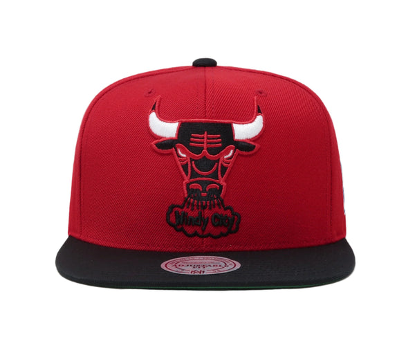 Mitchell & Ness Men's Hat Chicago Bulls XL Logo 2tone Red/Black Snapback Cap