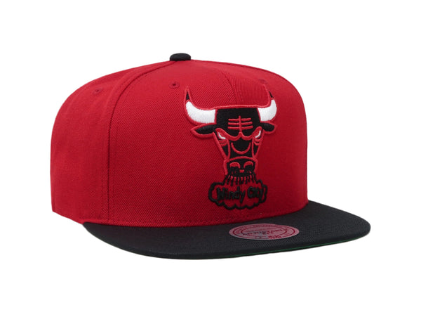 Mitchell & Ness Men's Hat Chicago Bulls XL Logo 2tone Red/Black Snapback Cap