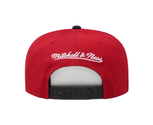 Mitchell & Ness Men's Hat Chicago Bulls XL Logo 2tone Red/Black Snapback Cap